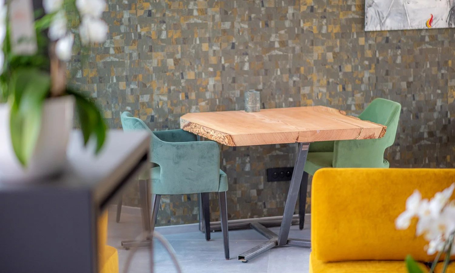 domotique-table-hotes-1.jpg