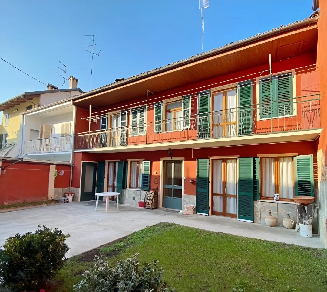 Foto buiten oud enhanced.jpg