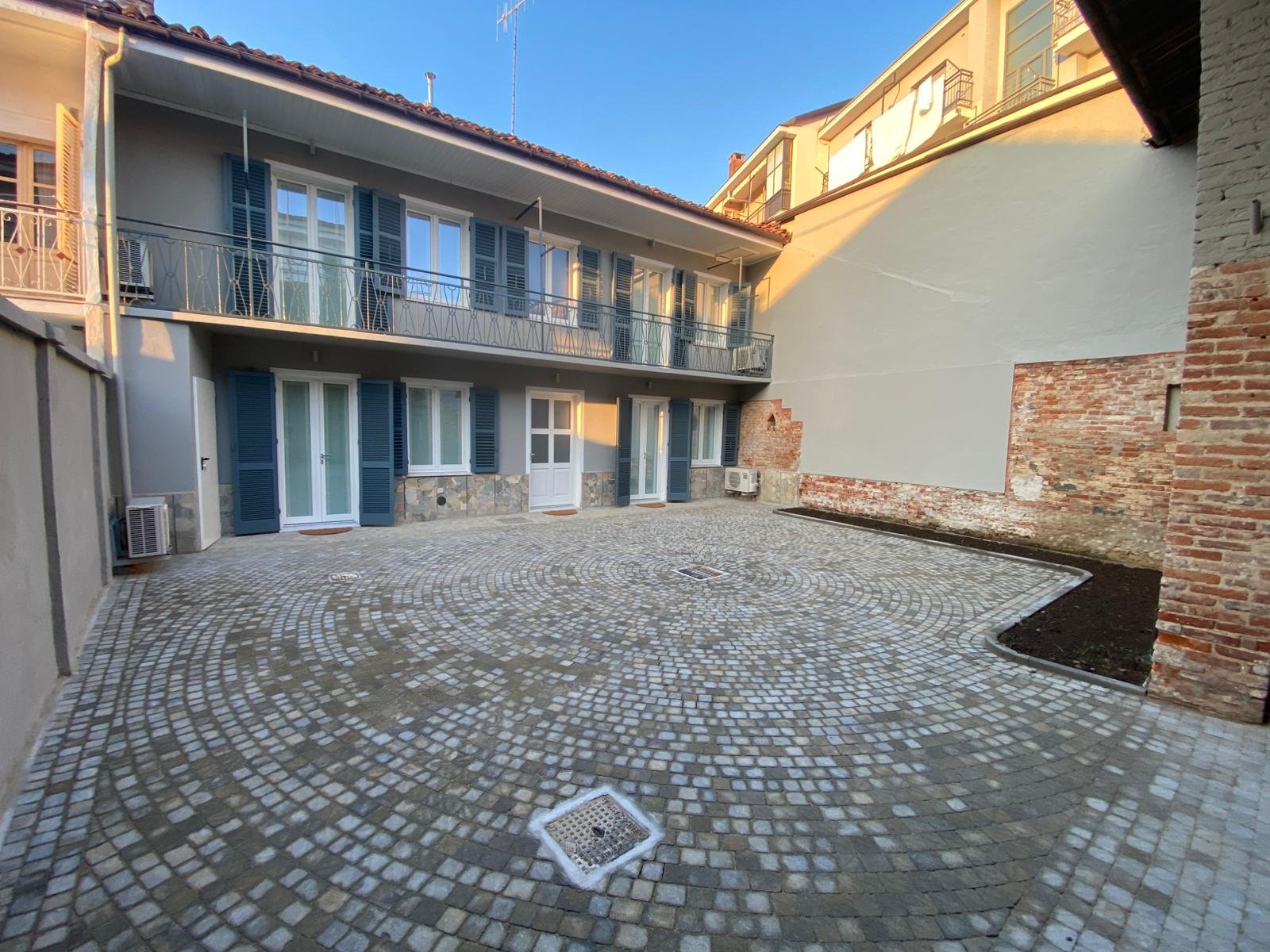 Studio in Bra, Italy with private outdoor space