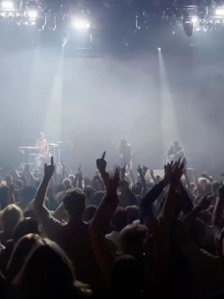 🇩🇪 BERLIN BABY TONIGHT!!! @privatclub_berlin doors open: 7:00 @shobsymusic: 8:00 MY BABY &mdash;&mdash;&mdash;&gt;

live videos : @sesilmutlu @gaiia_studio