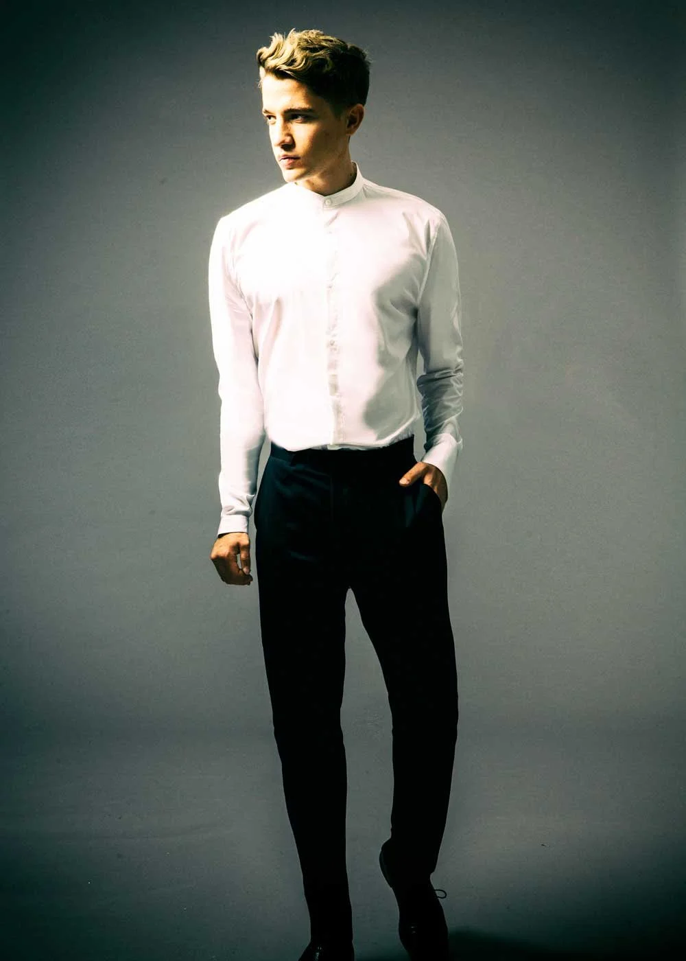 WHITESHIRT1.jpg