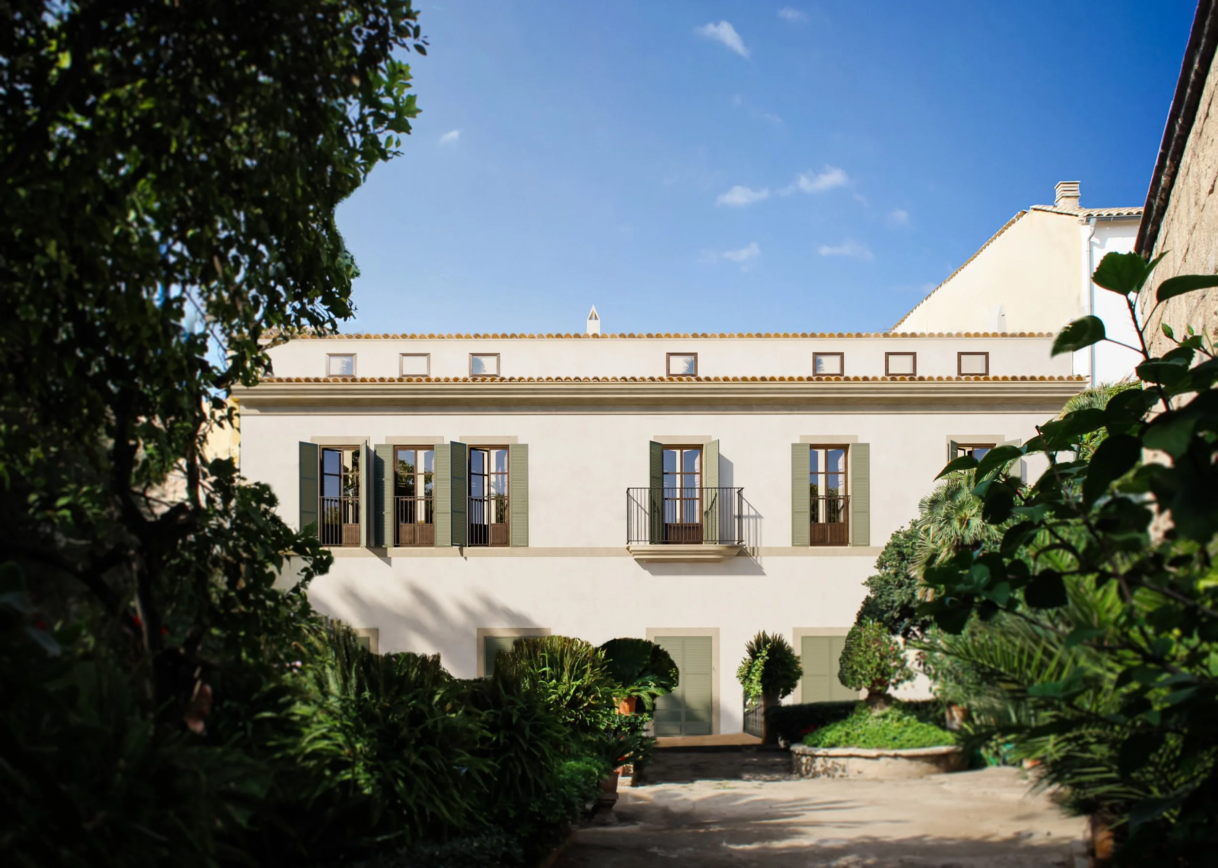 Facade Can Serra.jpg