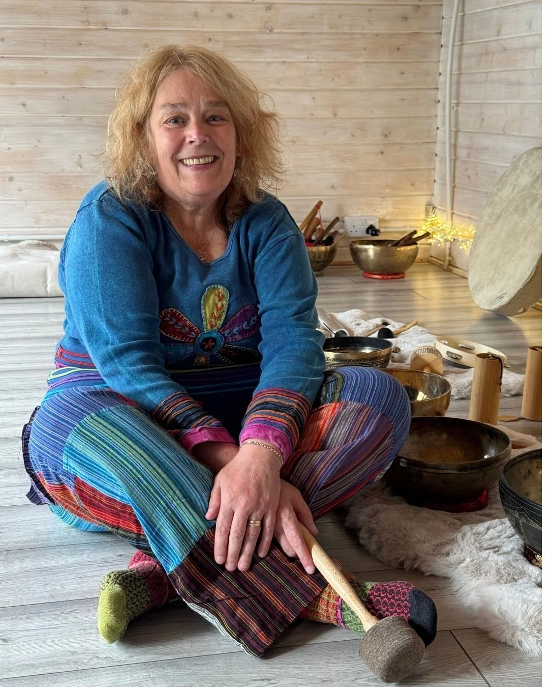 Ali Skinner | Resound Wellness | Vibroacoustic Massage | 1:1 &amp; group Sound Bath | Laughter yoga | Day Retreats | Events | Workshops