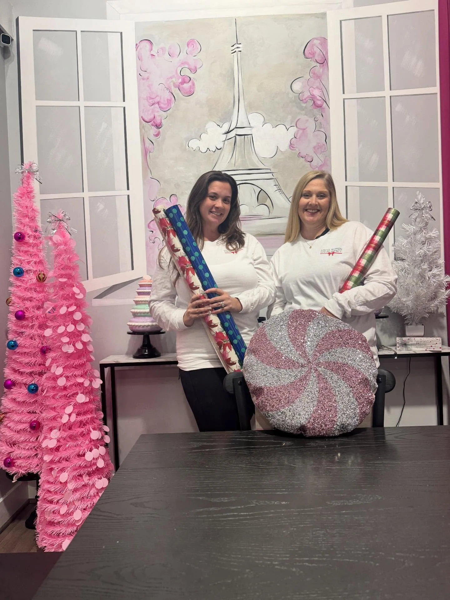 Come out and see us at @lemacaronforsyth where we are wrapping presents for donations to @summitcounselingatlanta! #forsythcountyjsl #lemacaronforsyth