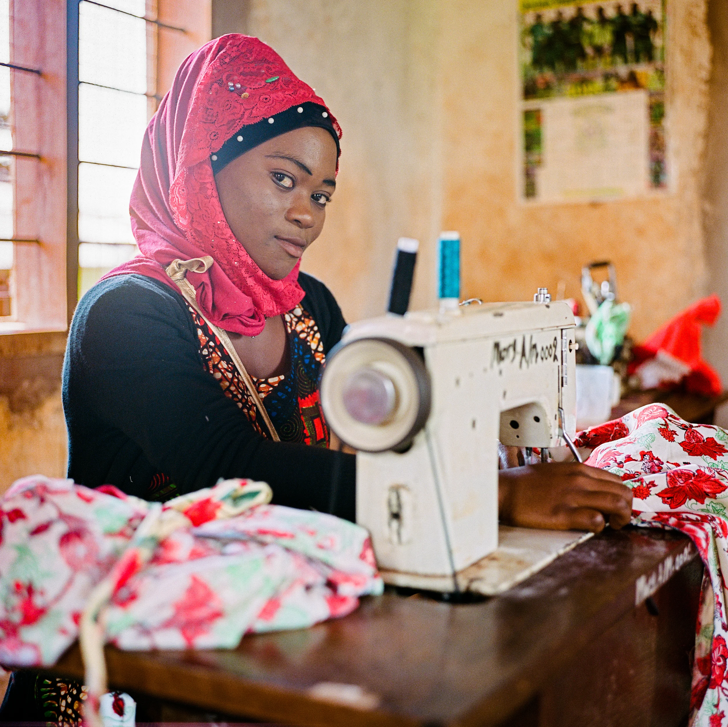 Amina. Die Nähwerkstatt in Michungwani.