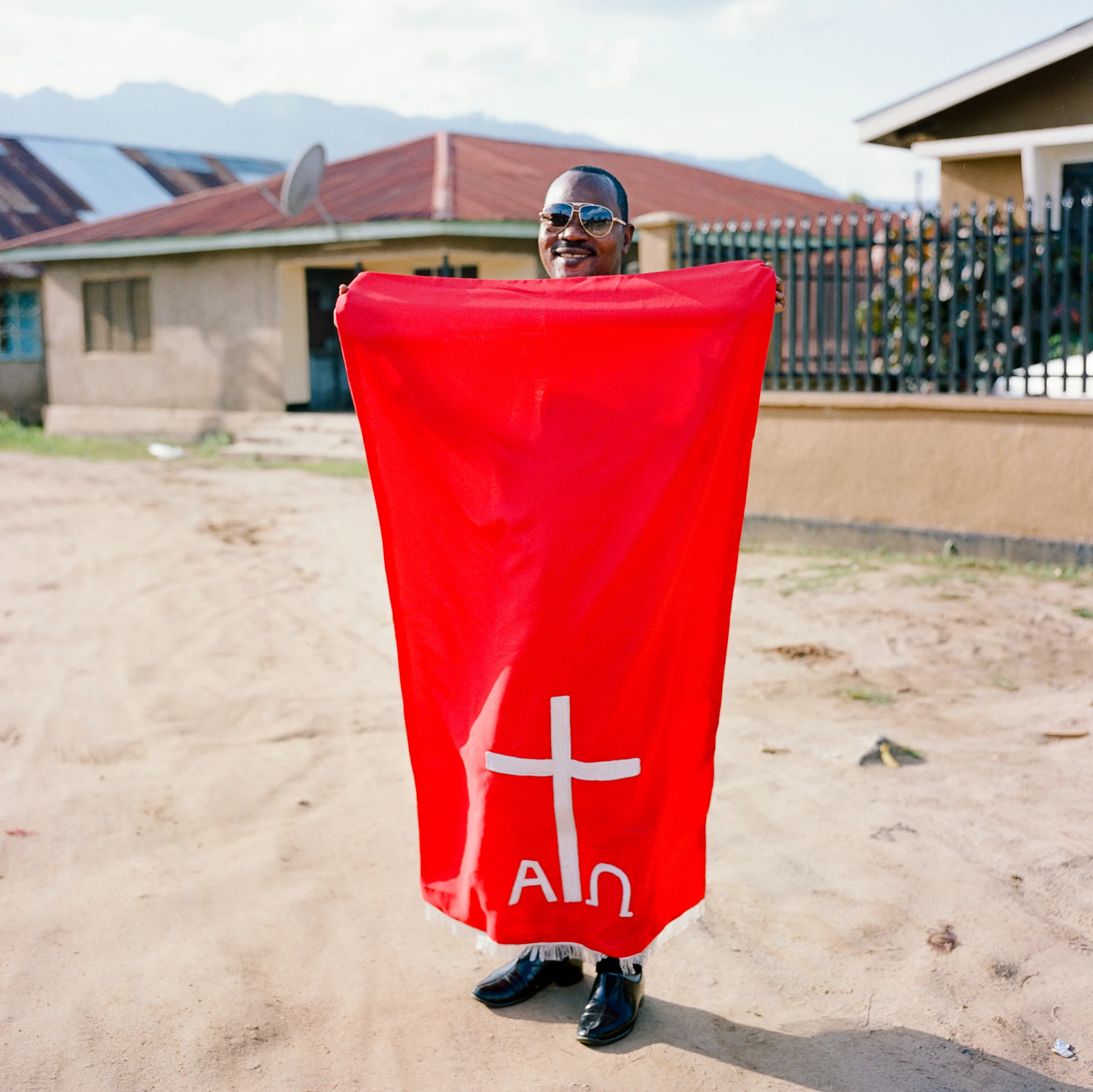 Parament für die Evangelische Kirche Mogendorf. Genäht in Korogwe.