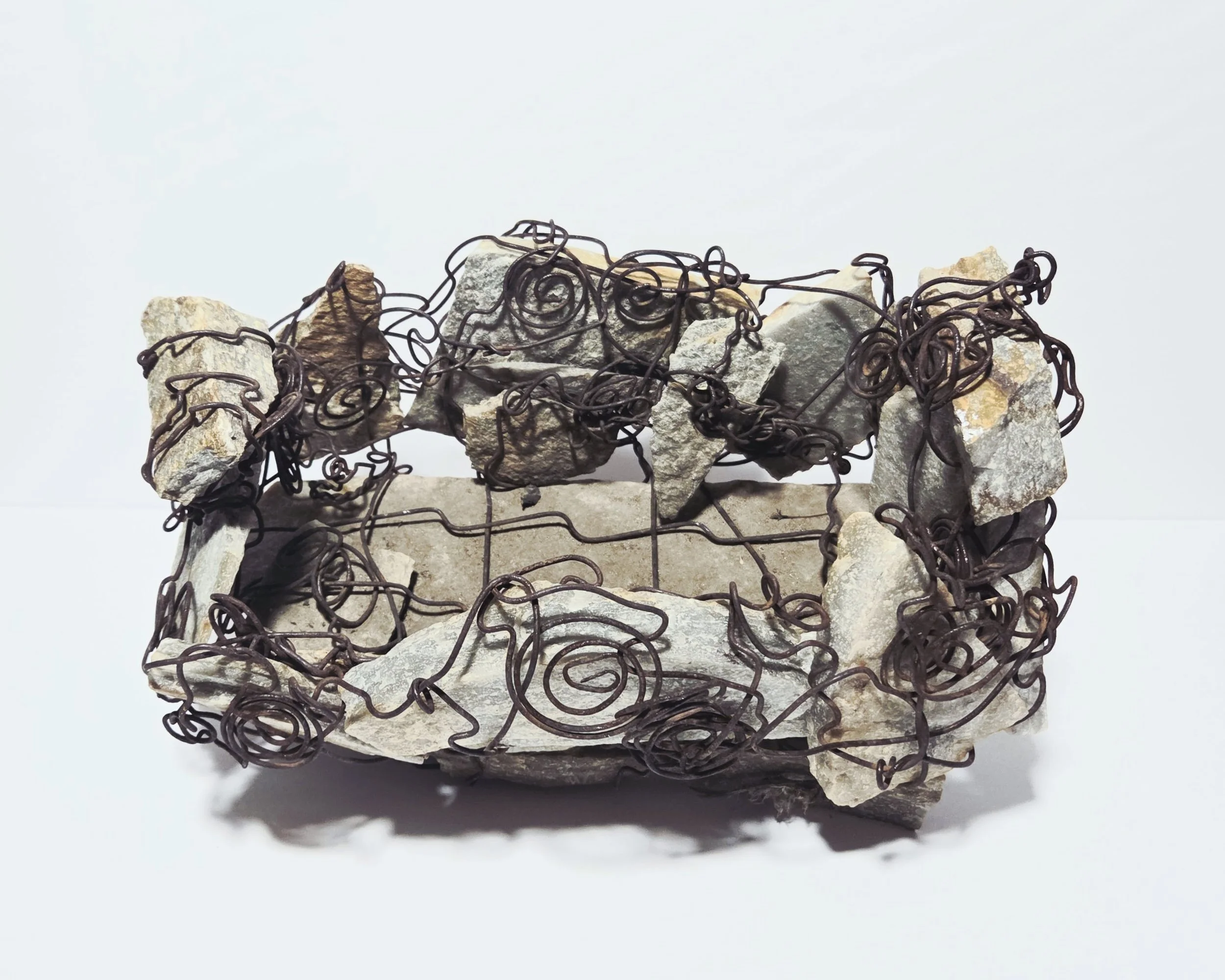 STONE WIRE BASKET WITH STONE HANDLES (6 x 12 x 9 in.) Recycled Bailing Wire with Quartzite Stone