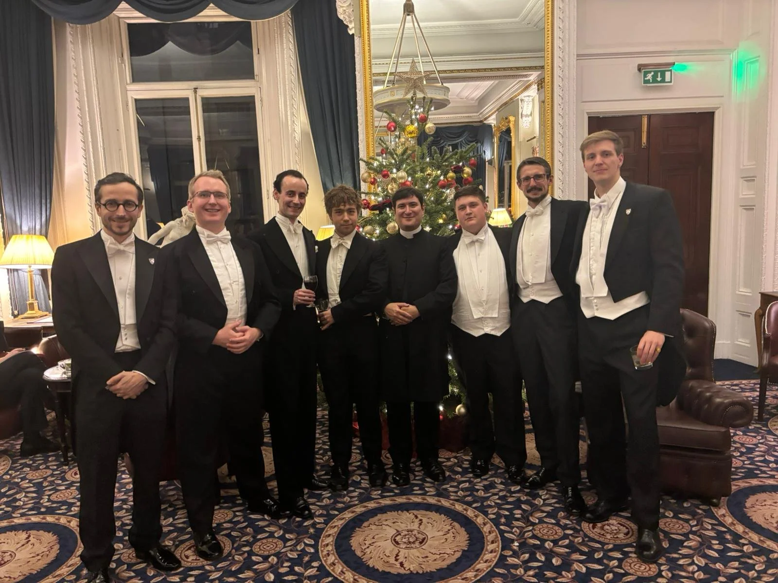 WhatsApp Image 2025-12-10 at 20.20.11.jpeg