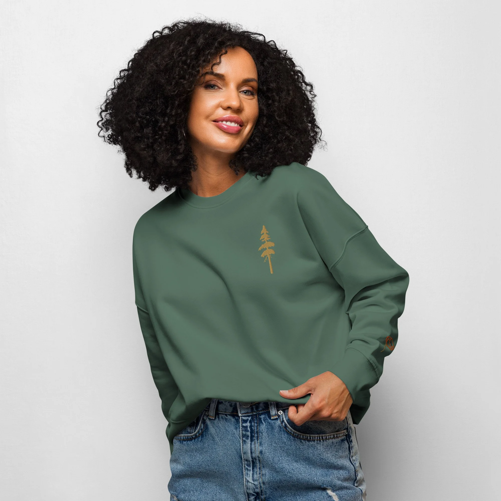 womens-organic-crew-neck-sweatshirt-green-bay-front-696128cf22d35.jpg