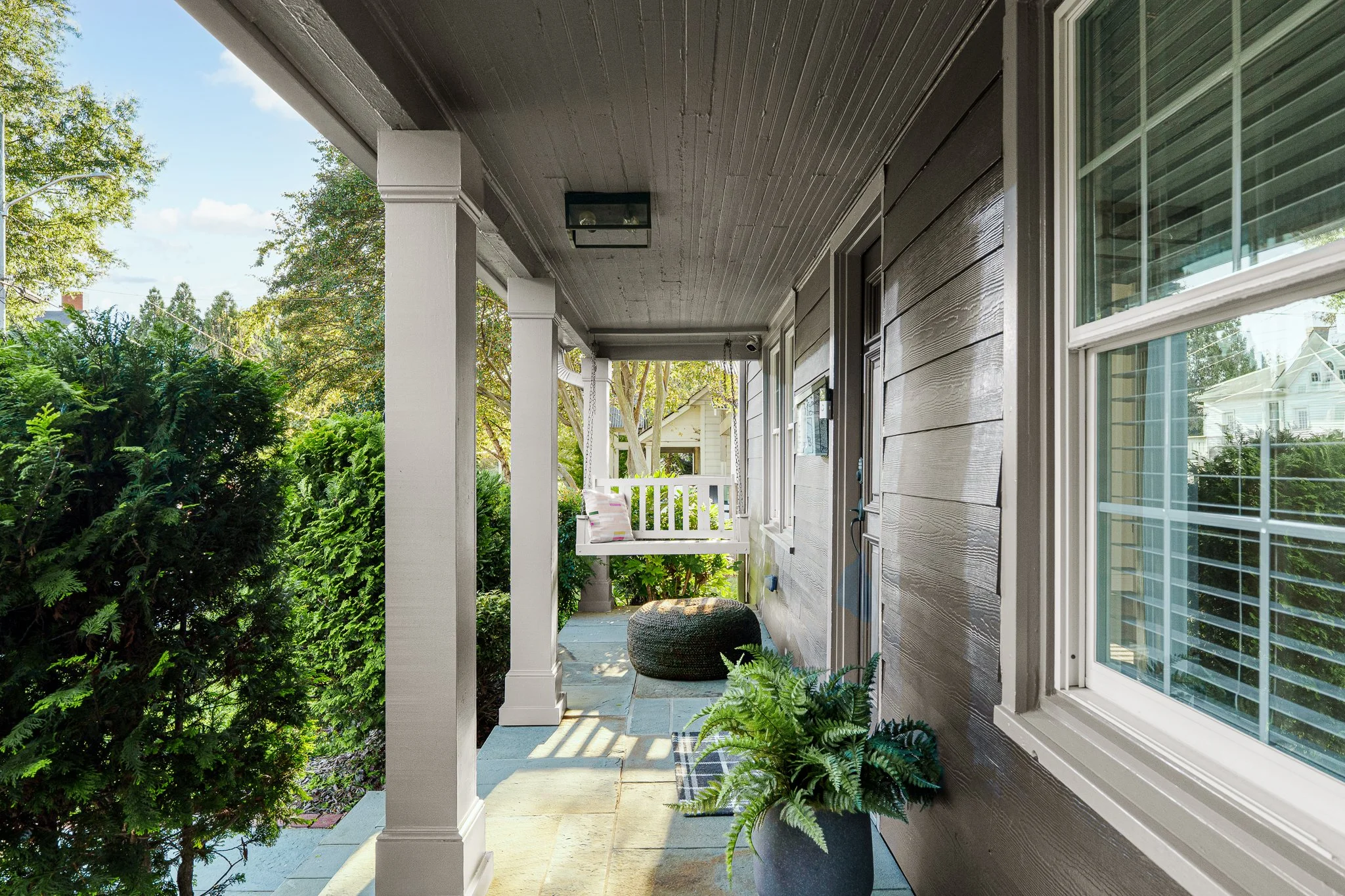 03-Front-Porch-1-5810-MLS.jpg
