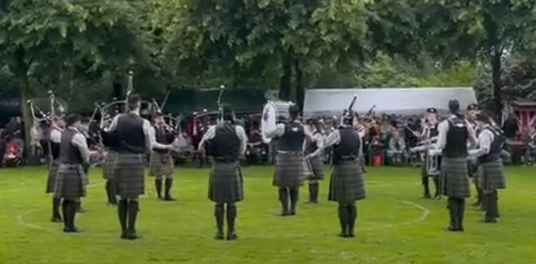 Band competitie met Venlo Caledonian Pipe Band. (1st Place award)