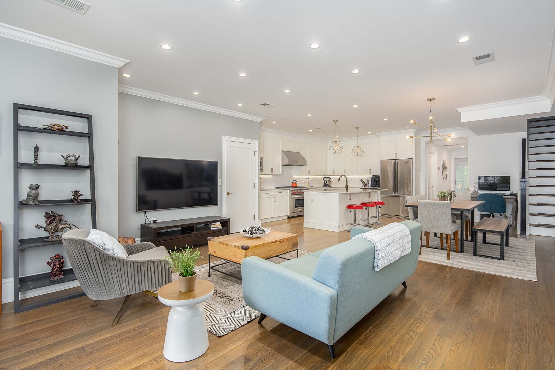 ✨ 𝒜𝓋𝒶𝒾𝓁𝒶𝒷𝓁𝑒 𝐹𝑜𝓇 𝑅𝑒𝓃𝓉 ✨

336 7th St 
#𝗗𝗢𝗪𝗡𝗧𝗢𝗪𝗡𝗝𝗘𝗥𝗦𝗘𝗬𝗖𝗜𝗧𝗬

ASKING: $6,500 / month
3 Bed | 2.5 Bath | 1,928 SF

━━━━━━━━━━━━━━━━

𝗛𝗜𝗚𝗛𝗟𝗜𝗚𝗛𝗧𝗦

&bull; Rare, full townhouse-style duplex &mdash; nearly 2,000 sq ft