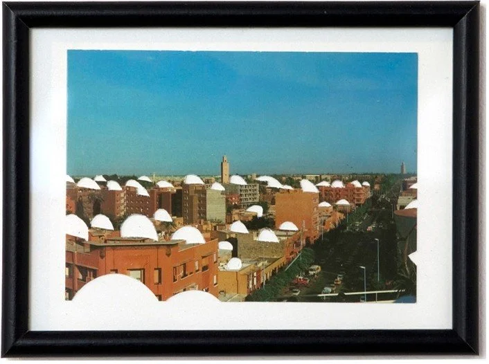 Carte postale n°2 | Tout est faux, 2008 | Fat Galerie, Paris.