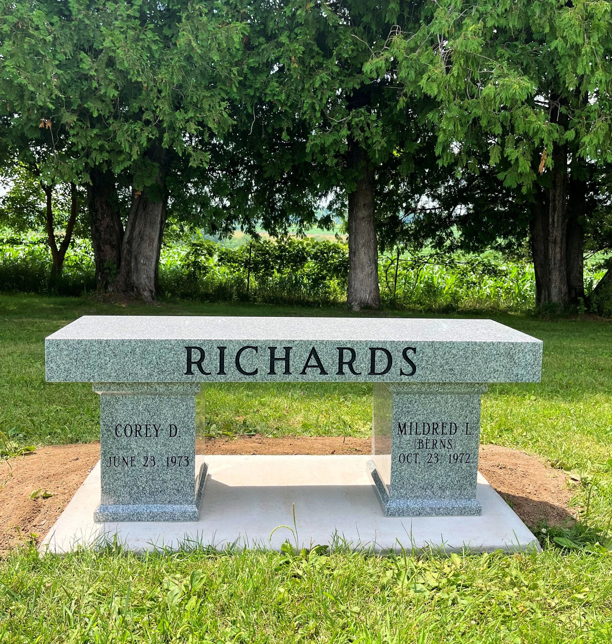 China Grey Two Leg Memorial Bench