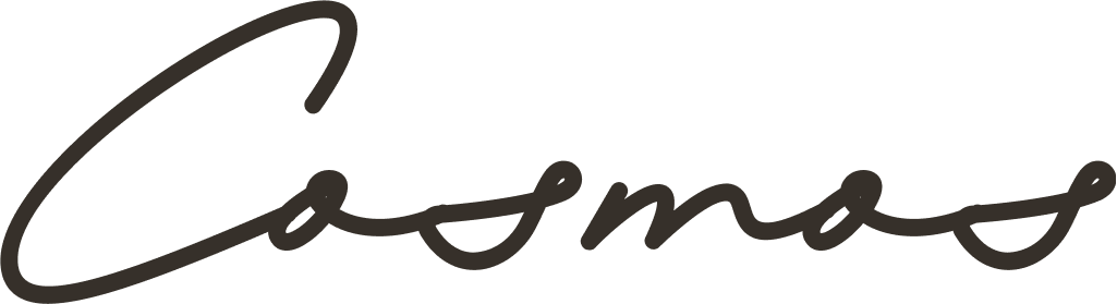 Close-up of the word 'Cascos' written in black cursive script on a transparent background.