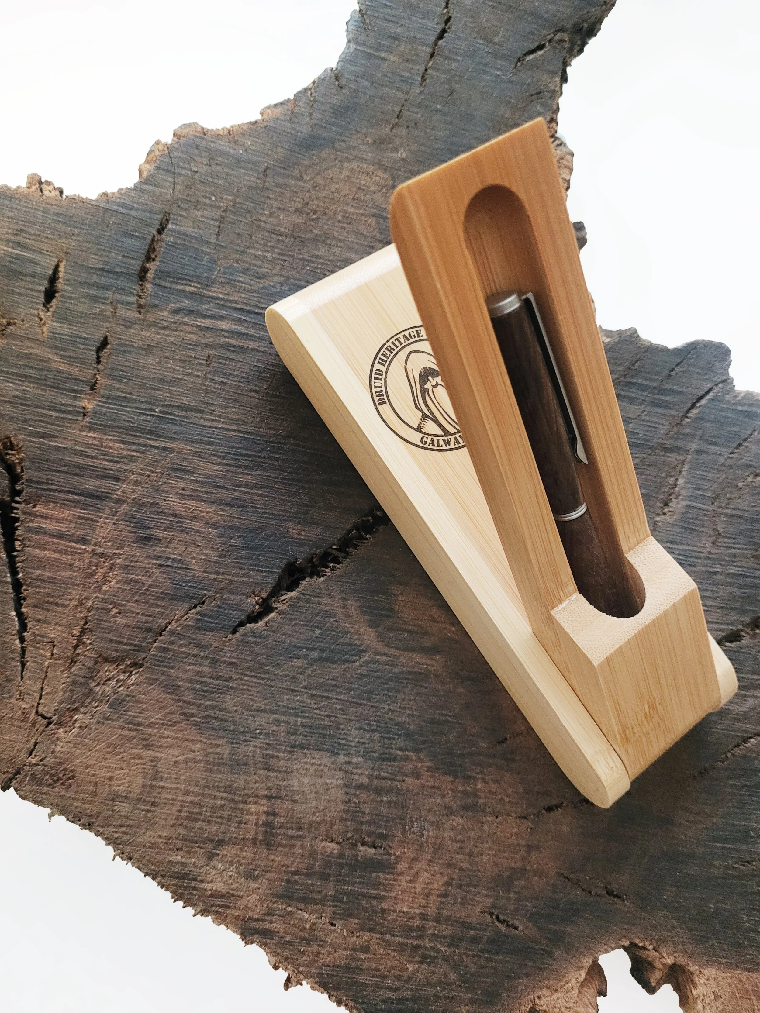 Fifth Wedding Anniversary Gift Ideas (Wood): Celebrating Five Years of Strength