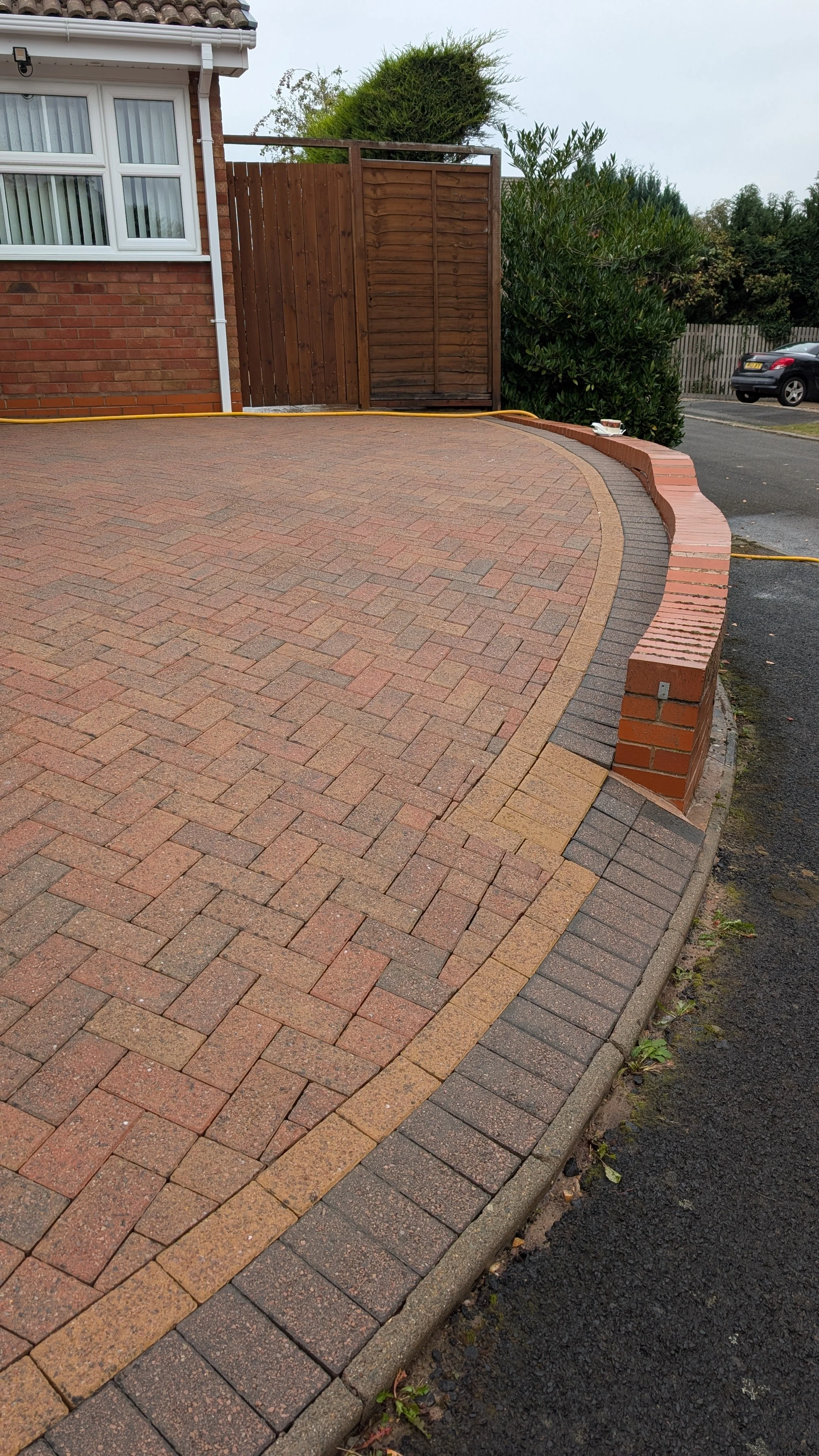 Block paving driveway cleaning removing weeds and dirt