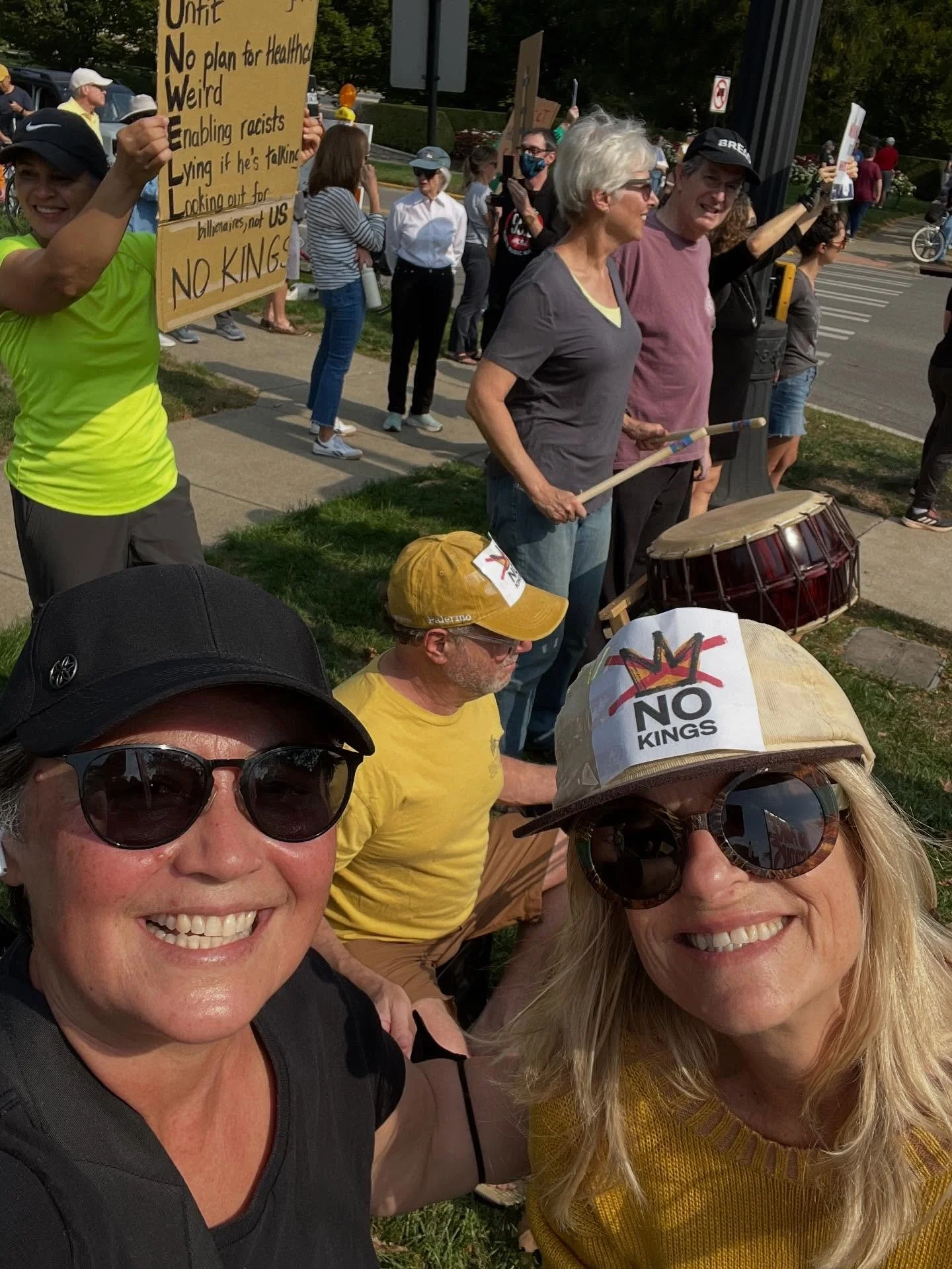 No Kings - Oct 18, 2025, Bexley Ohio - Keep the heartbeat of Democracy Alive &amp; We&rsquo;ll America! Thanks @b_well_ayurveda_health_coach &amp; @rebeccagurk &amp; thanks @daria.567 for lighting the fire!🔥