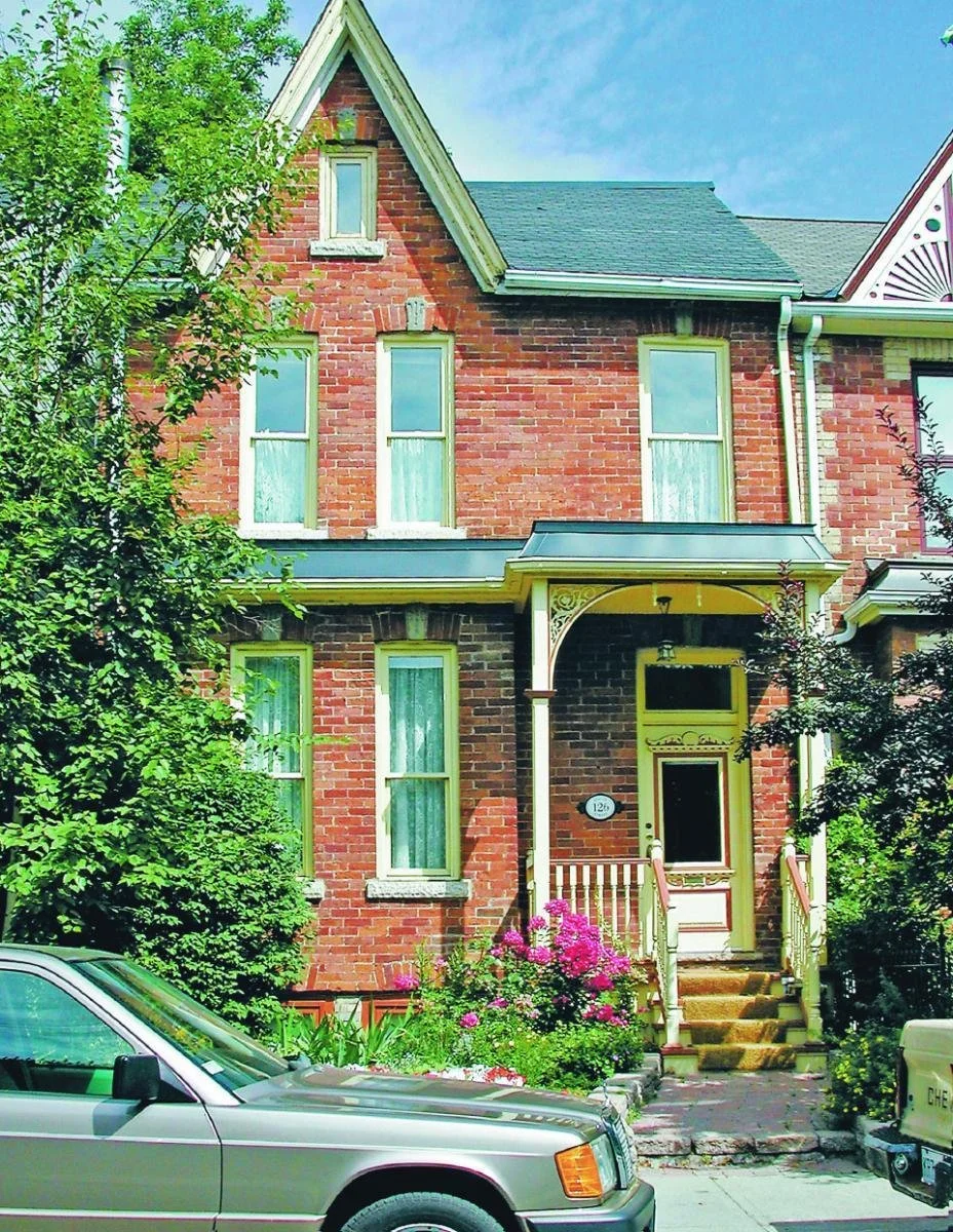 1999 - 126 Spruce St