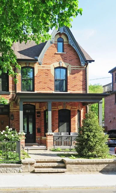 2020 - 402 Wellesley St E