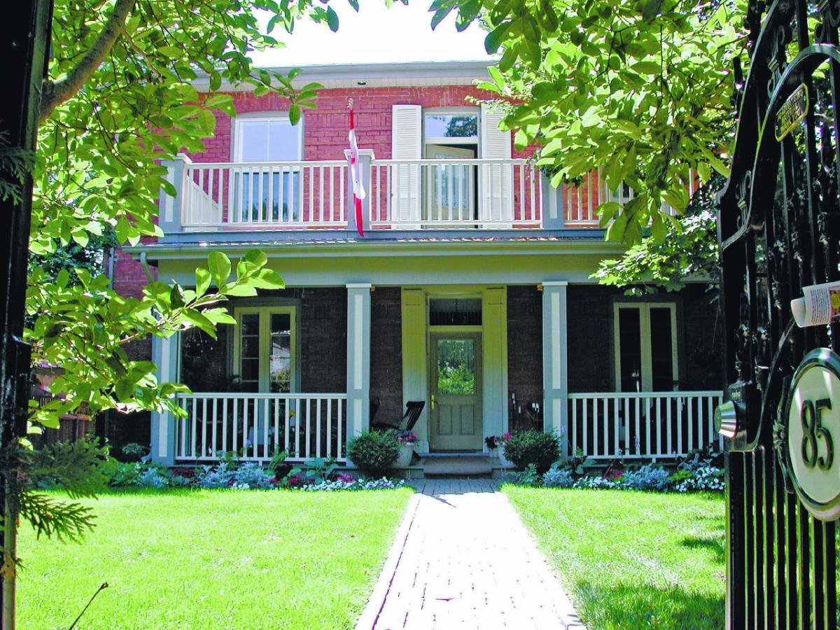 1994 - 85 Winchester St