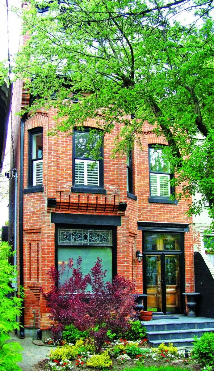 2006 - 264 Carlton St