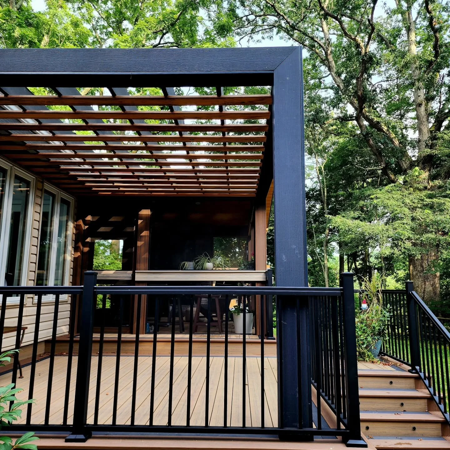 We don&rsquo;t start with materials.
We start with how a space should live.

Structure comes first &mdash;
proportions, rooflines, how the space meets the house.

Then flow &mdash;
how you move through it, where you pause, where you gather.

Then det