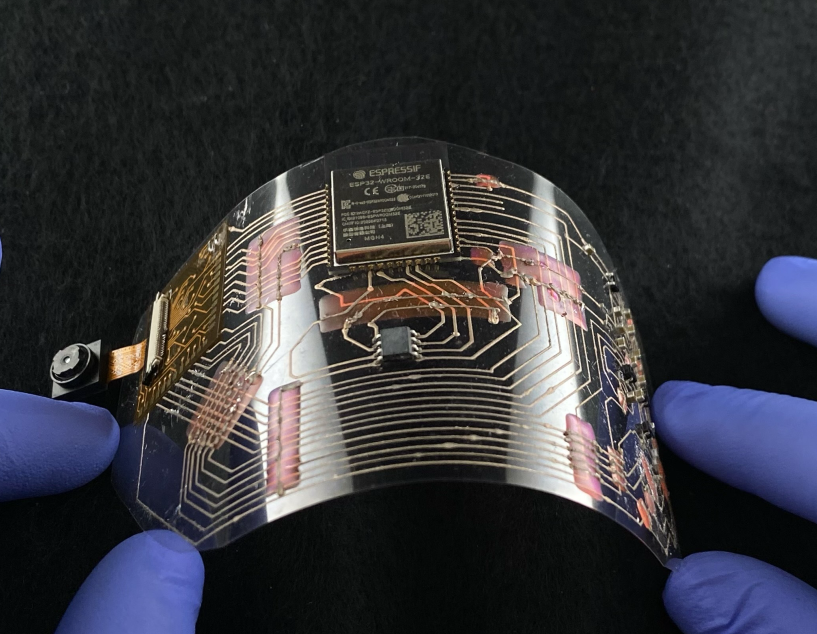 Project lead: 3d printed wearable video live stream circuit integrated with virtual reality