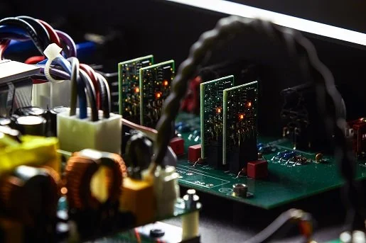 E1X_AMP_Internal_opamp_focus_0334 edit thumb.jpg