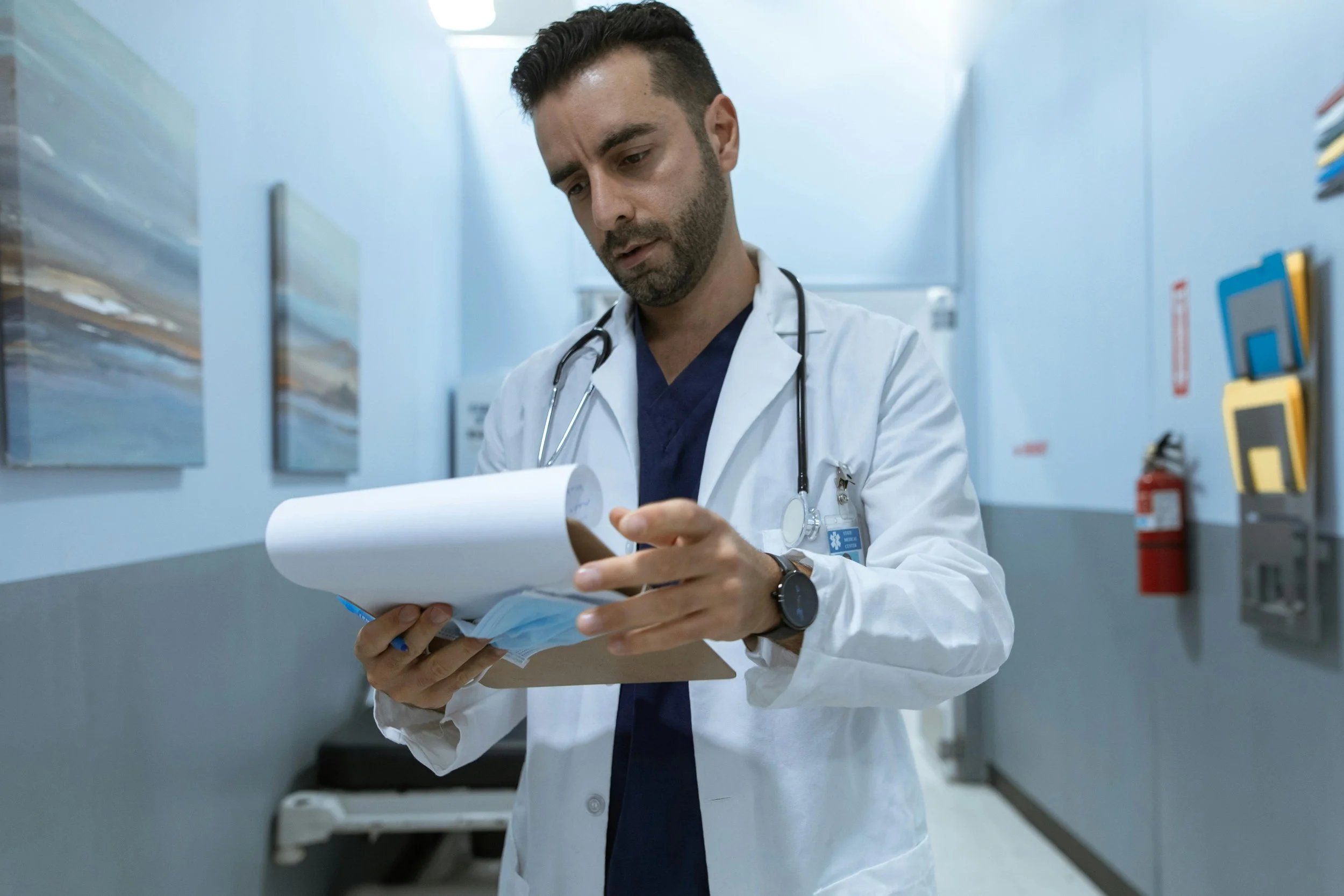 Todo lo que necesitas saber antes de emigrar a Portugal como médico (2025)