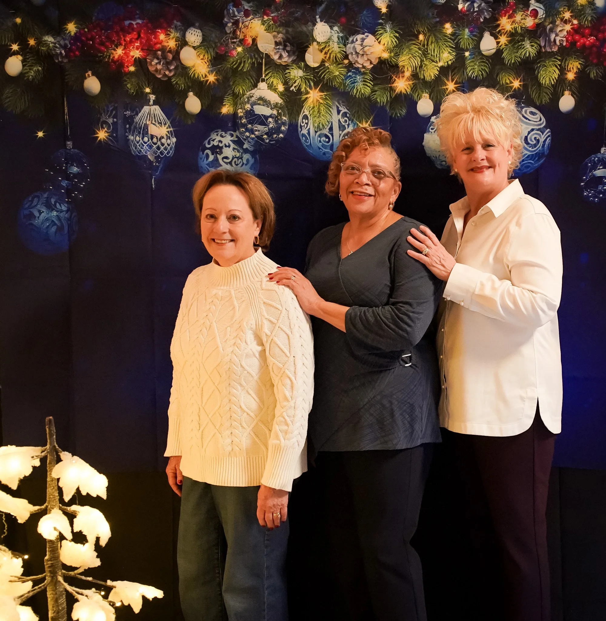 Daughters 121326-016.jpg