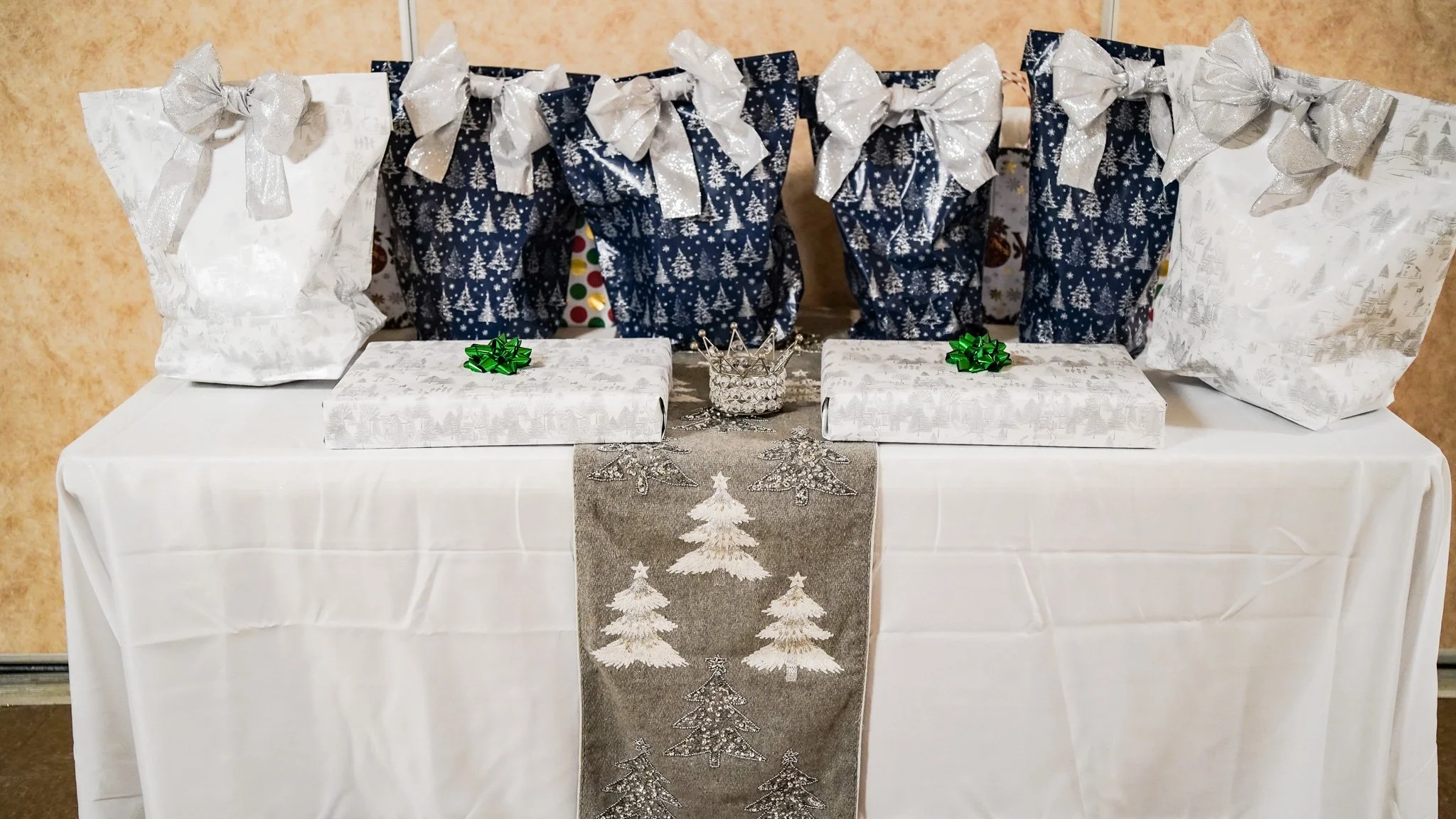 Daughters 121326-035.jpg