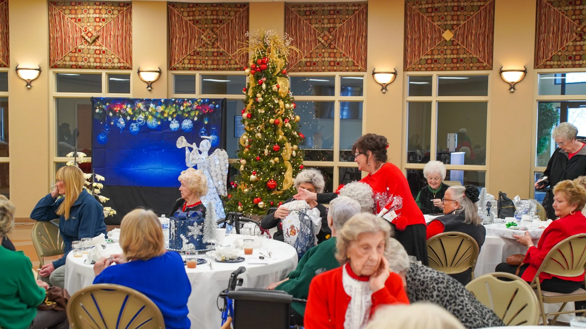 Daughters 121326-124.jpg