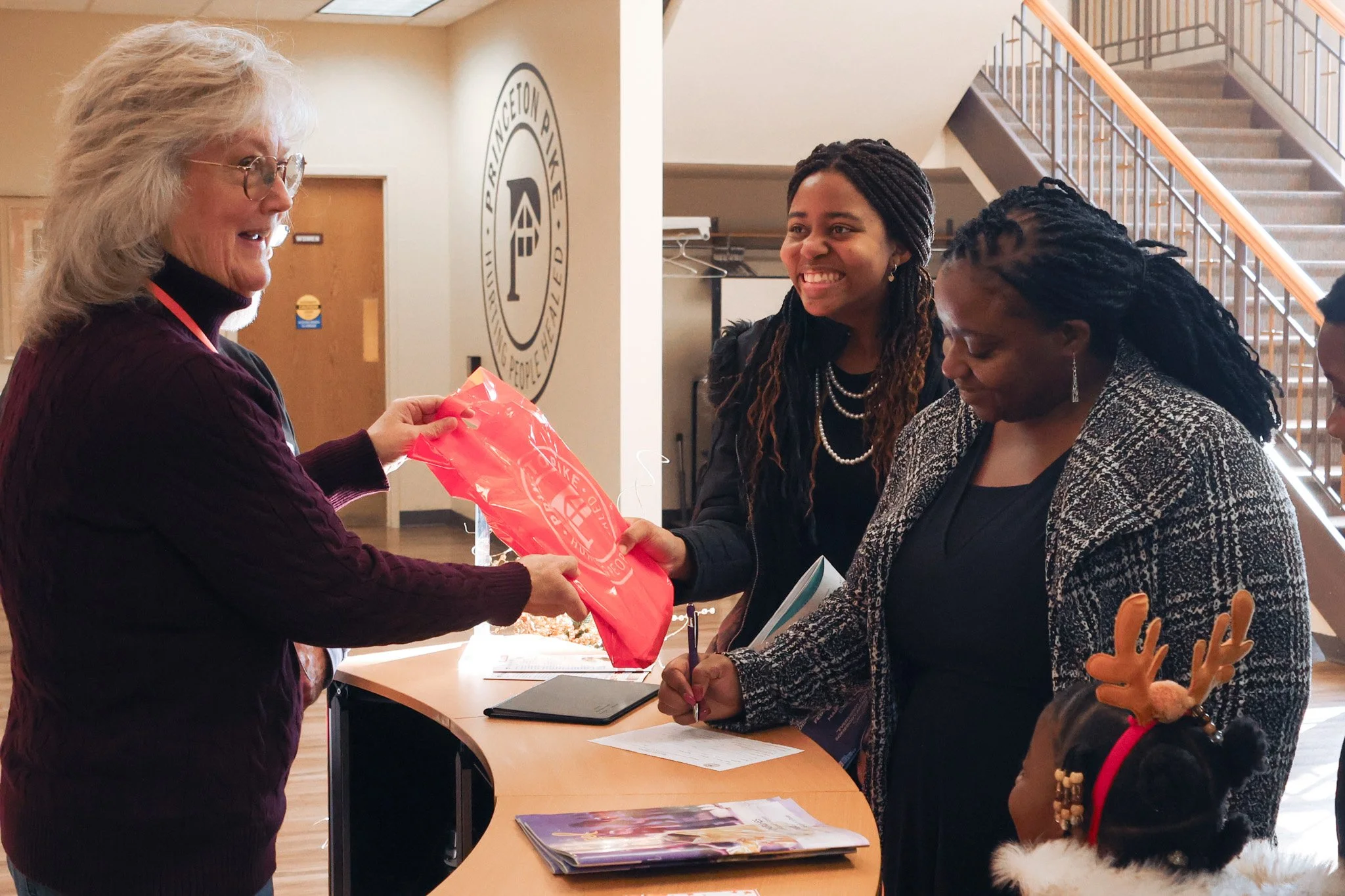 122125 SundayAM-16.jpg