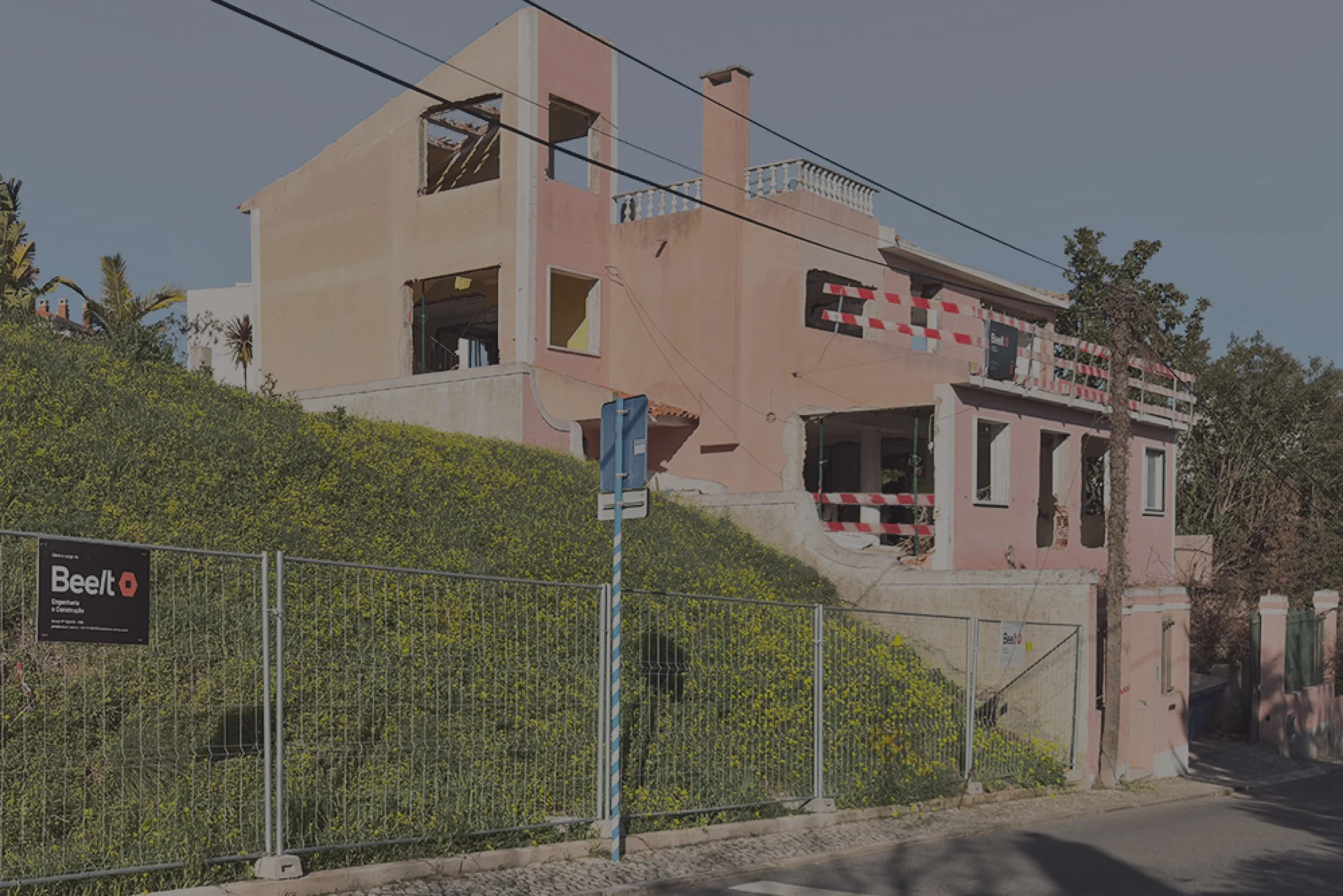  
 Moreira d'Rey 
 Reabilitação moradia 
 