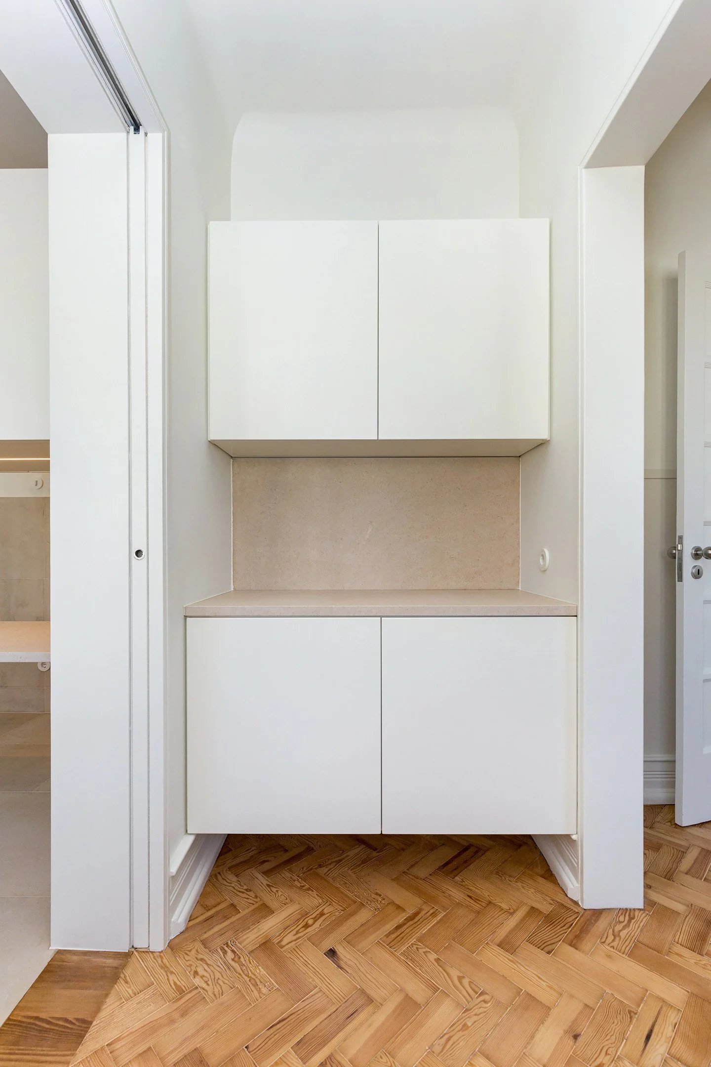 Jaguiar Complete Apartment Rehabilitation Beelt