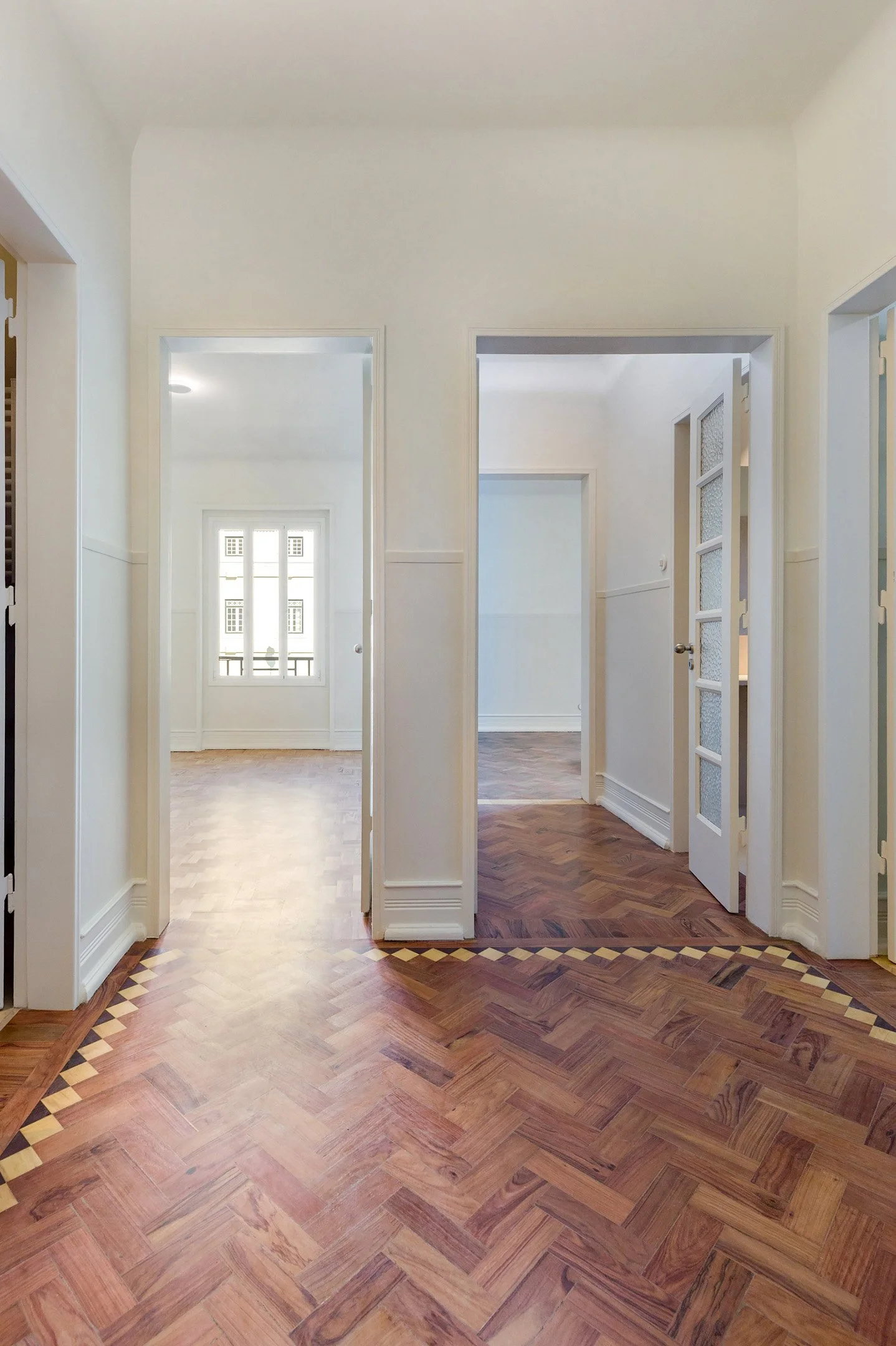 Jaguiar Complete Apartment Rehabilitation Beelt