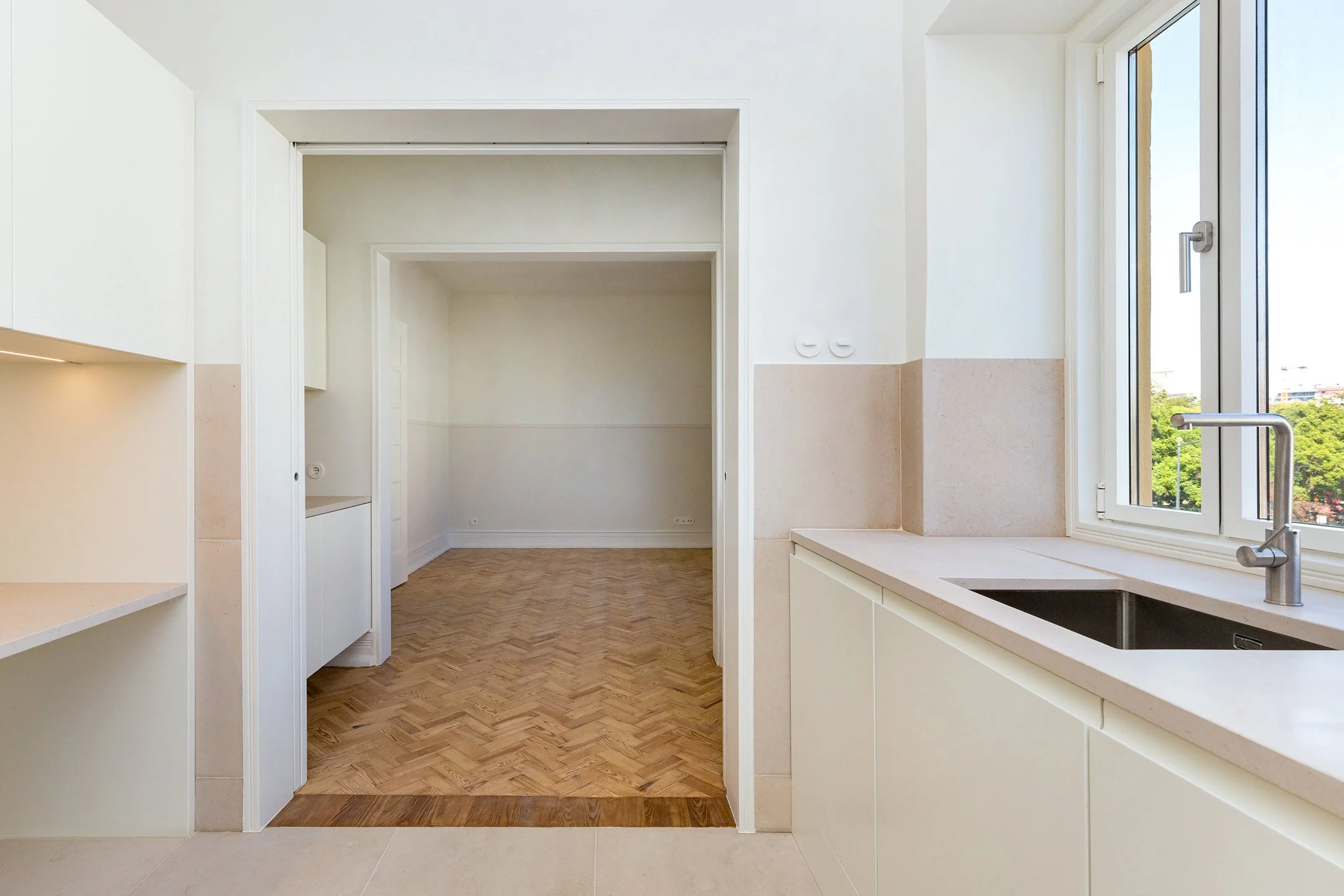 Jaguiar Complete Apartment Rehabilitation Beelt