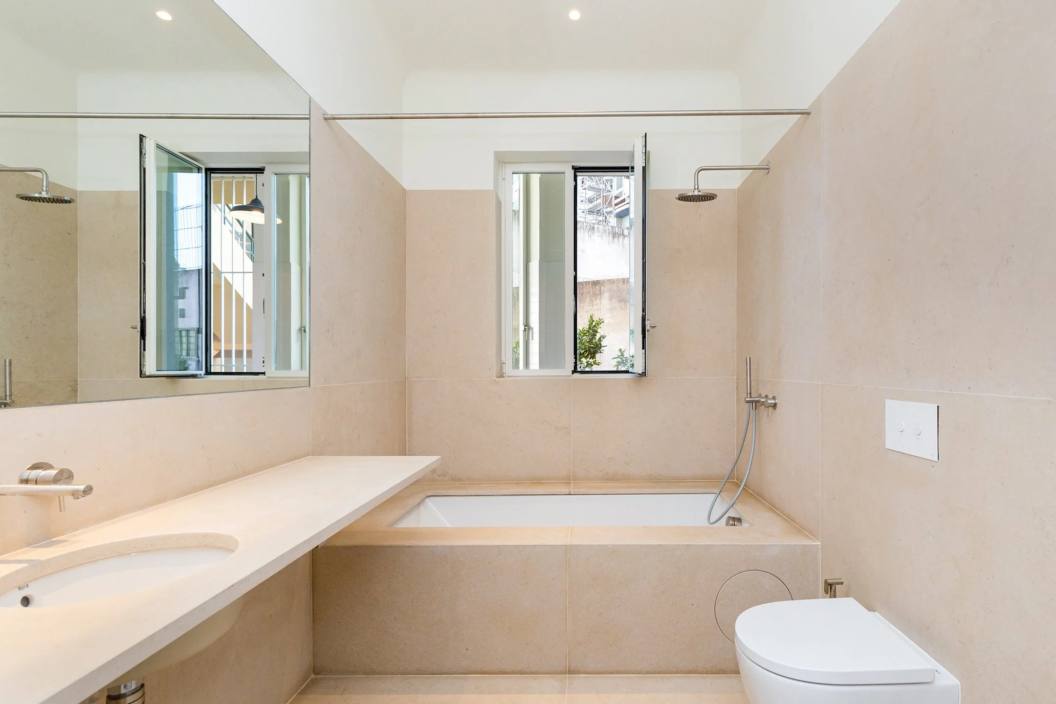 Jaguiar Complete Apartment Rehabilitation Beelt