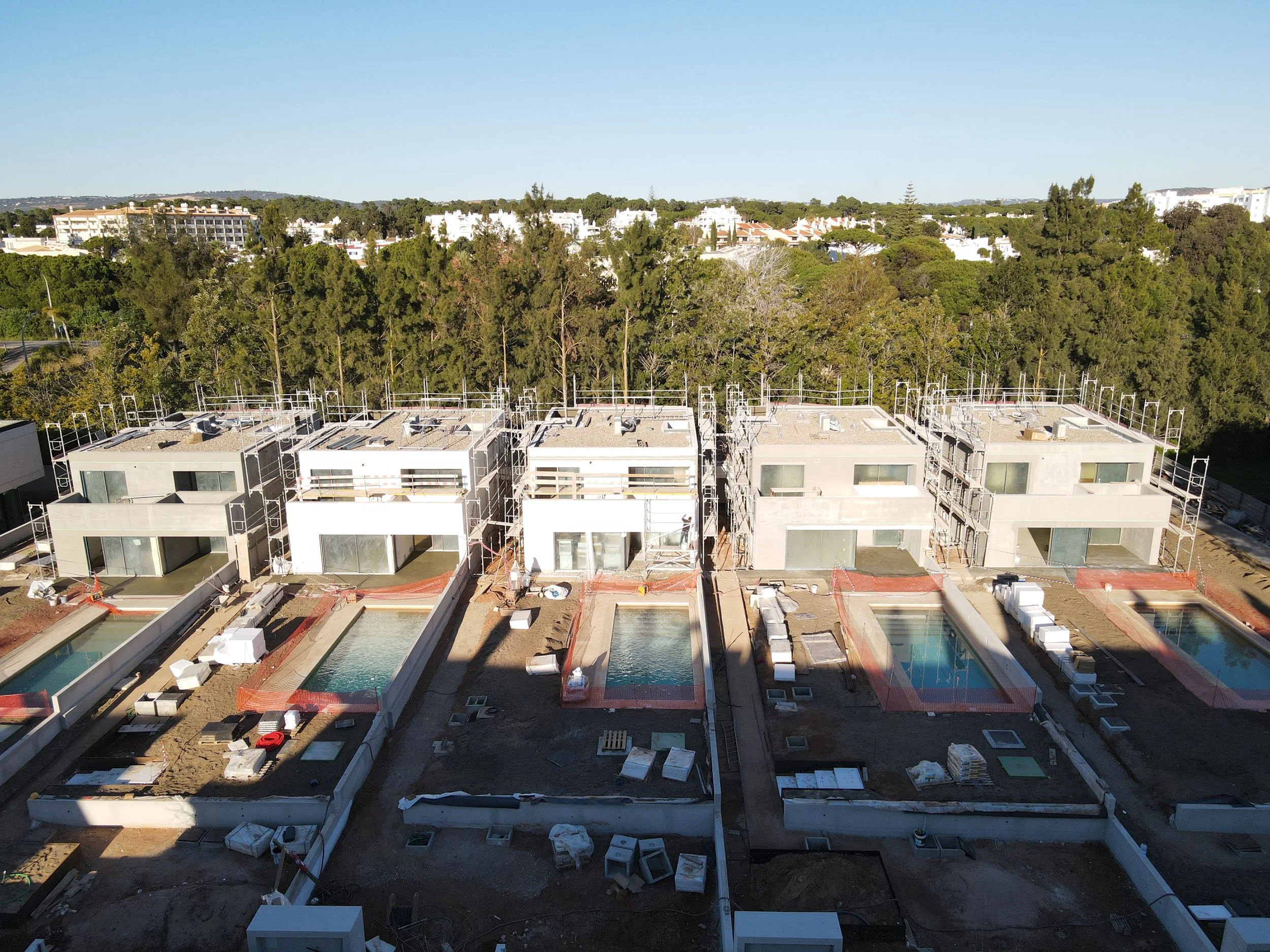 Simple Construção Moradias Algarve Beelt