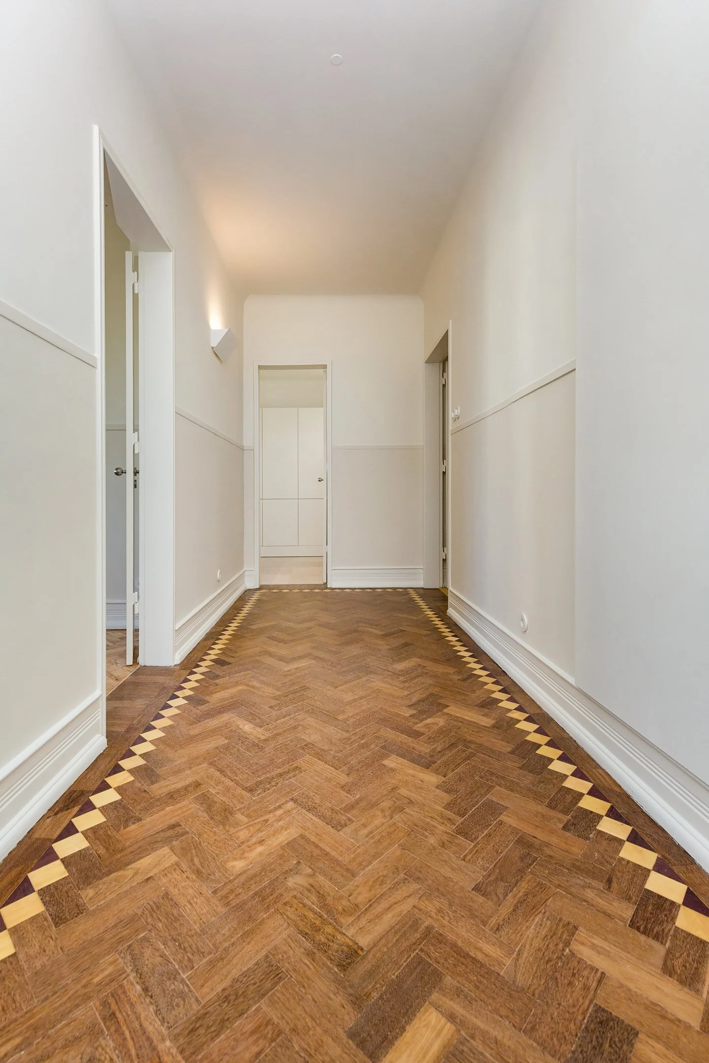 Jaguiar Complete Apartment Rehabilitation Beelt