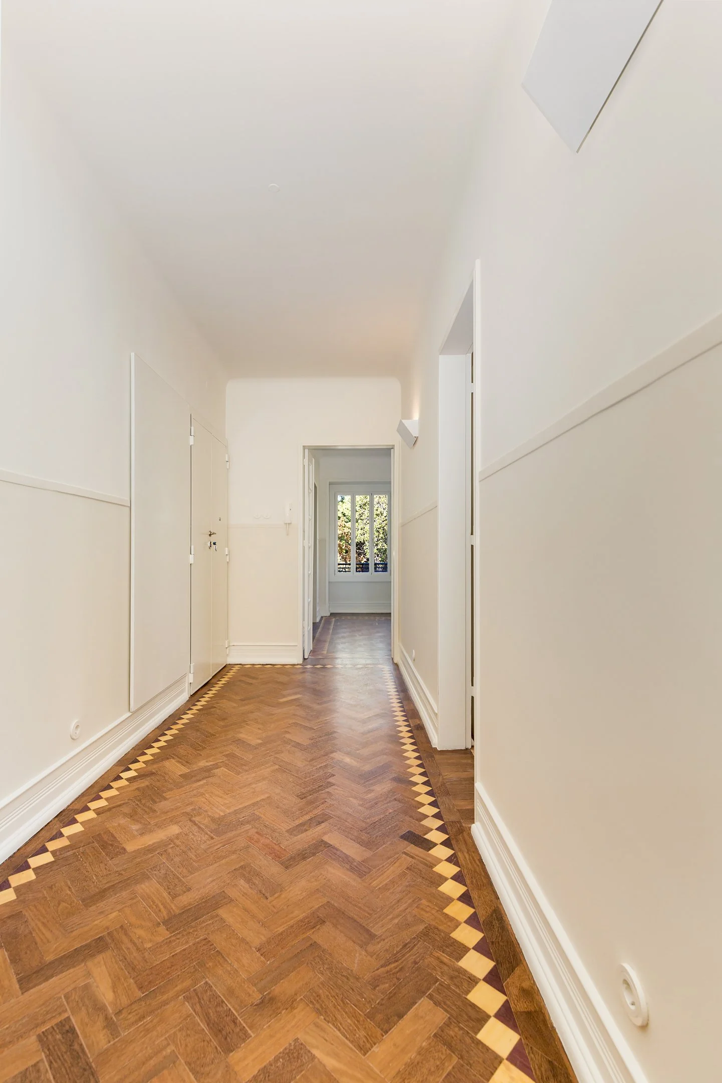 Jaguiar Complete Apartment Rehabilitation Beelt