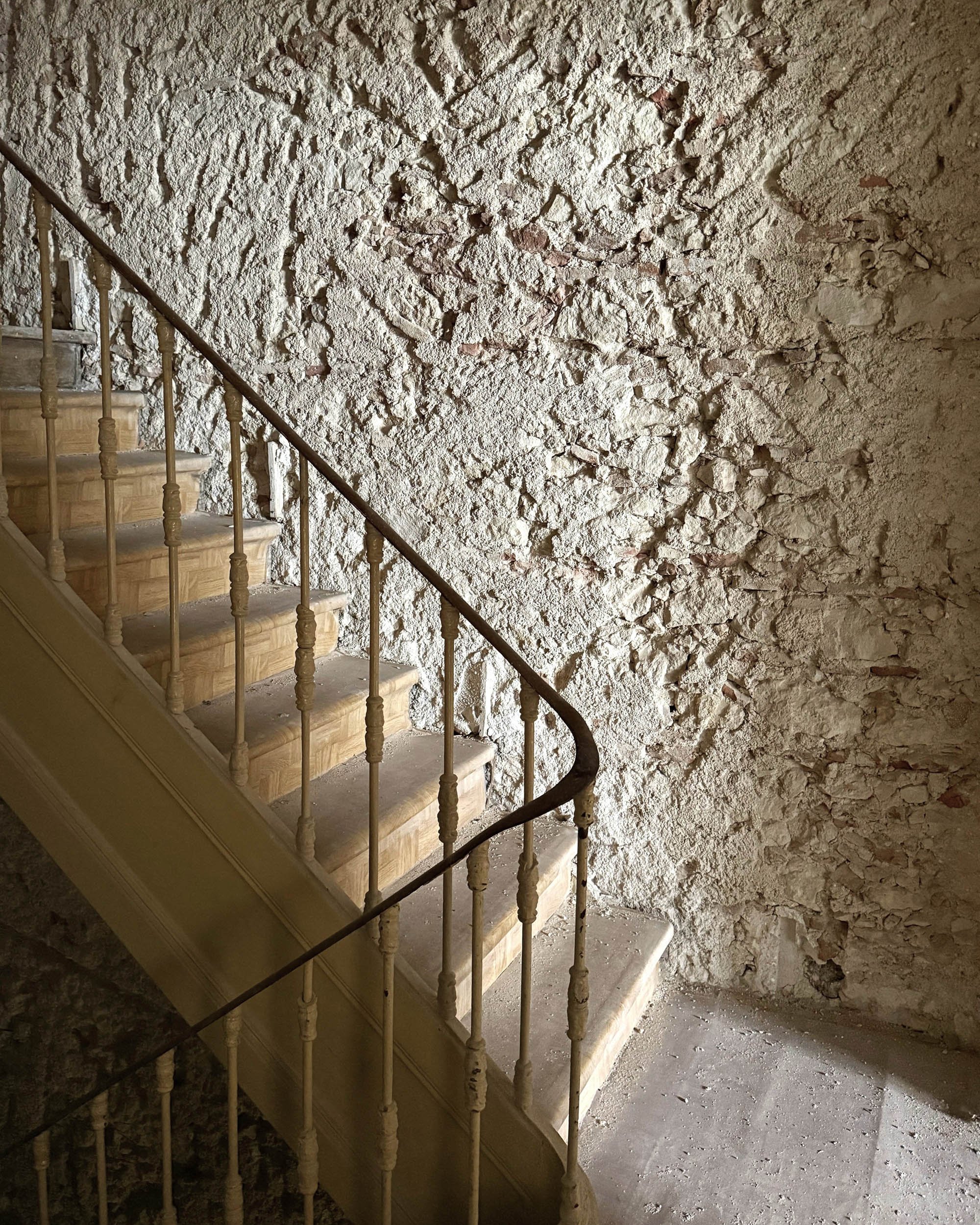 Fernandes Tomás Complete Building Rehabilitation Beelt