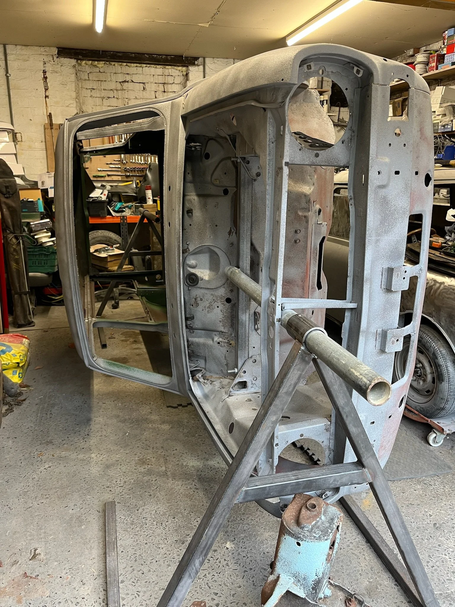 classic-mini-hearse-restoration-52.JPG