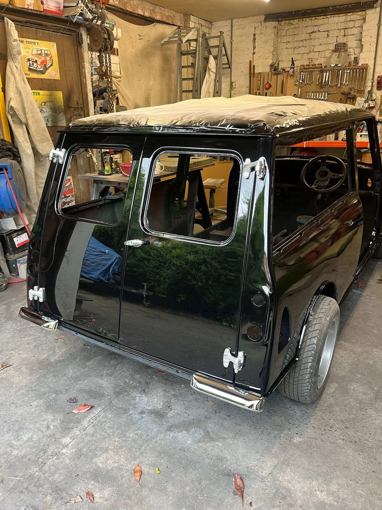 classic-mini-hearse-restoration-32.JPG