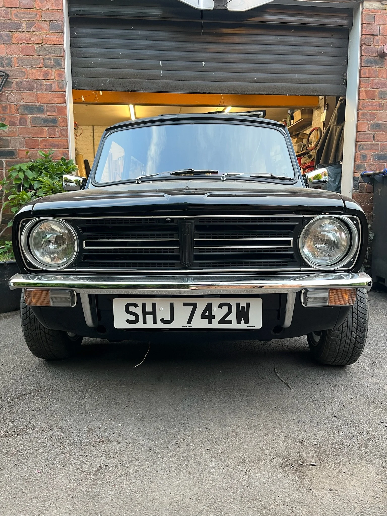 classic-mini-hearse-restoration-24.JPG