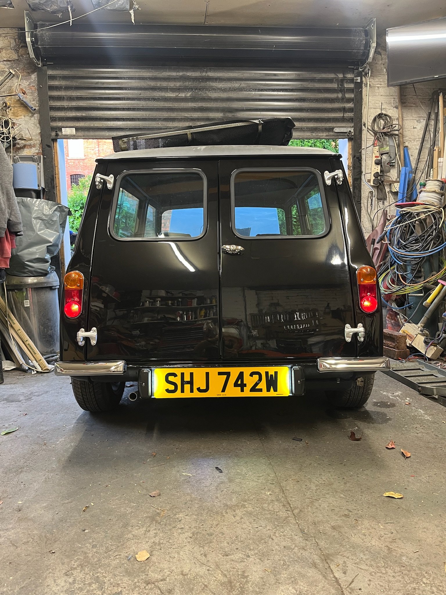 classic-mini-hearse-restoration-21.JPG