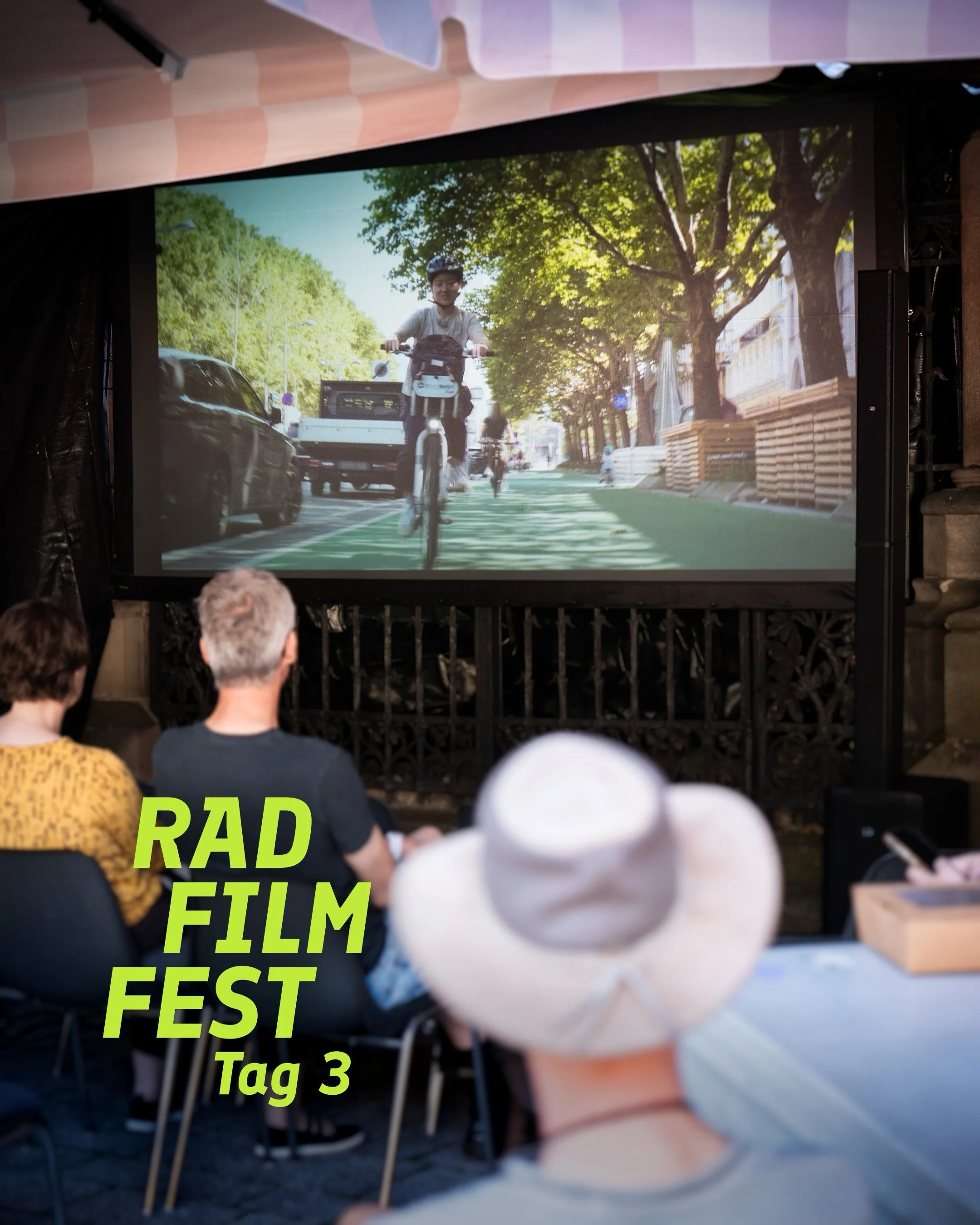 RAD FILM FEST
DE Festivalimpressionen 2026 
Tag 3 - Sonntag, 27.9.
Vielen lieben Dank an alle!

EN Festival Impressions 2026
Day 3 - Sunday, 27/09

Programm &amp; Teilnehmende:
Still A Race von Markus Stitz @reizkultur
10 Jahre &ndash; Verein Velodro