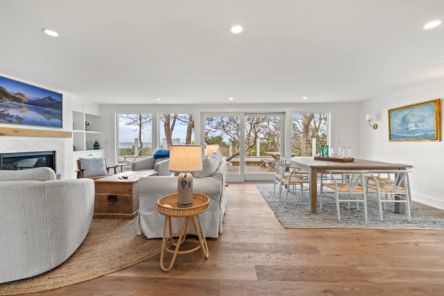 Red Barn Architecture-Rock Harbor-Living-3.webp