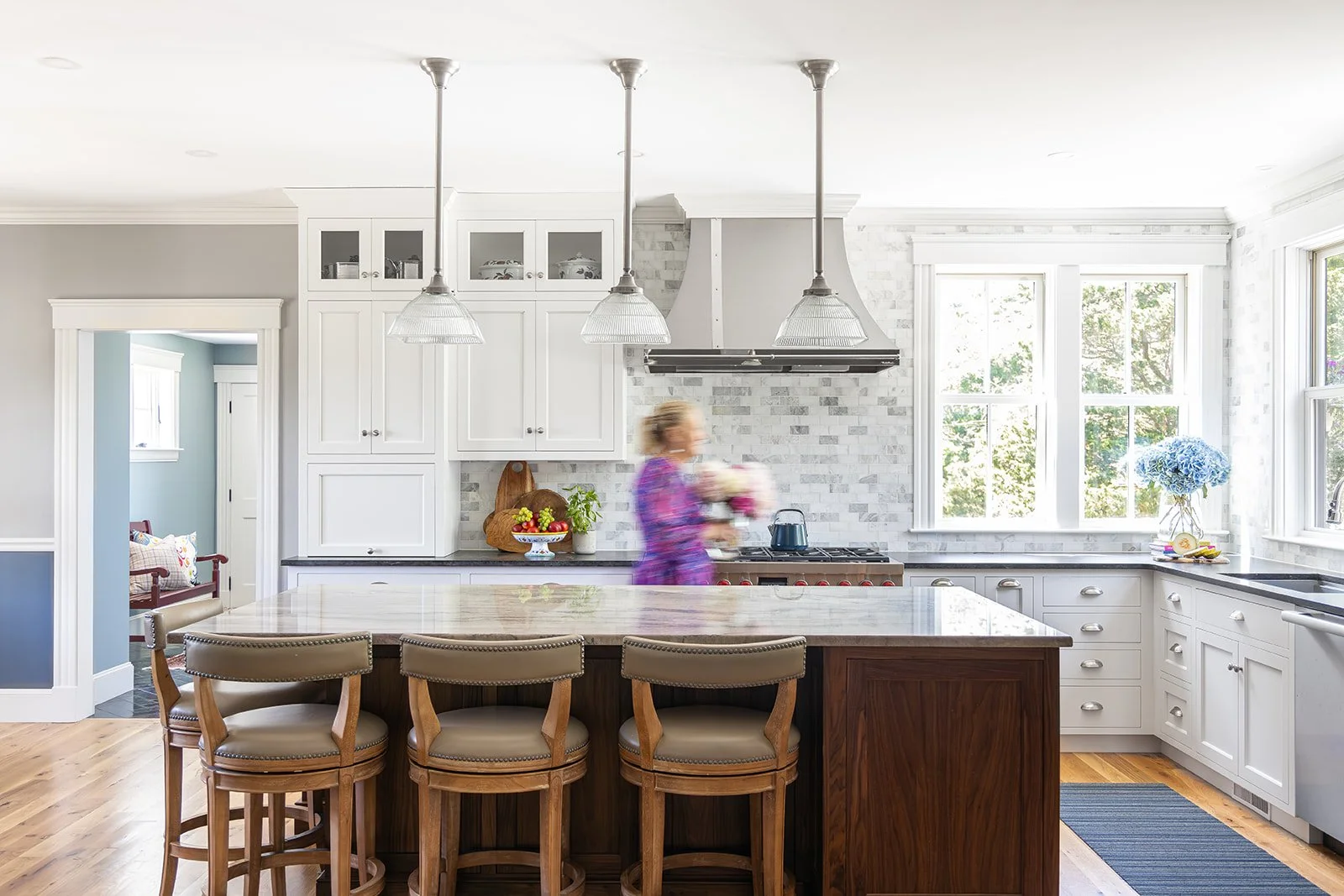 Red Barn Architecture Victorian Farmhouse Kitchen Island
